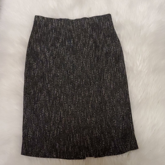 2 for $30! OFFERS OPEN! Talbots Pencil Skirt black pencil skirt size 4P skirt - Picture 1 of 7